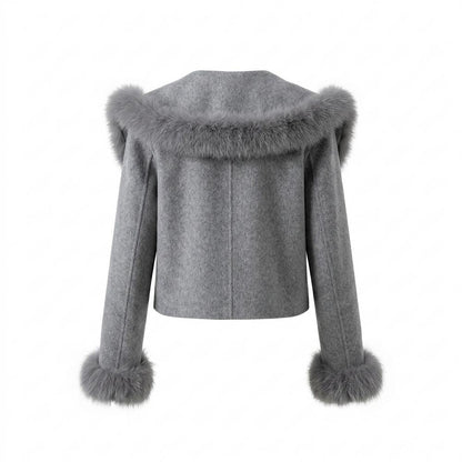 Nobleman Code - Zezel | Kurzgeschnittene Pelzbesetzte Jacke Damen